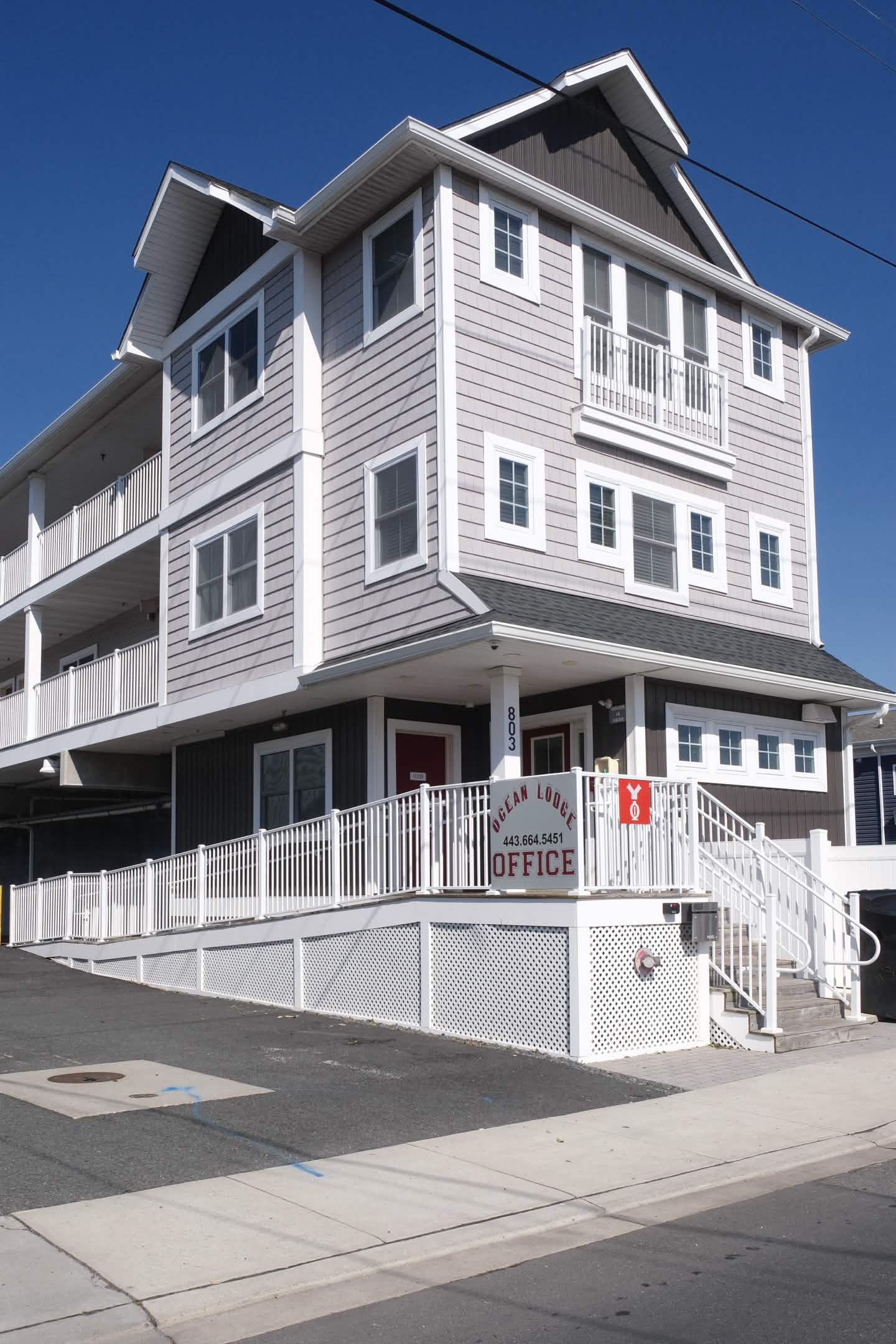 Ocean Lodge North exterior at 803 Philadelphia Ave